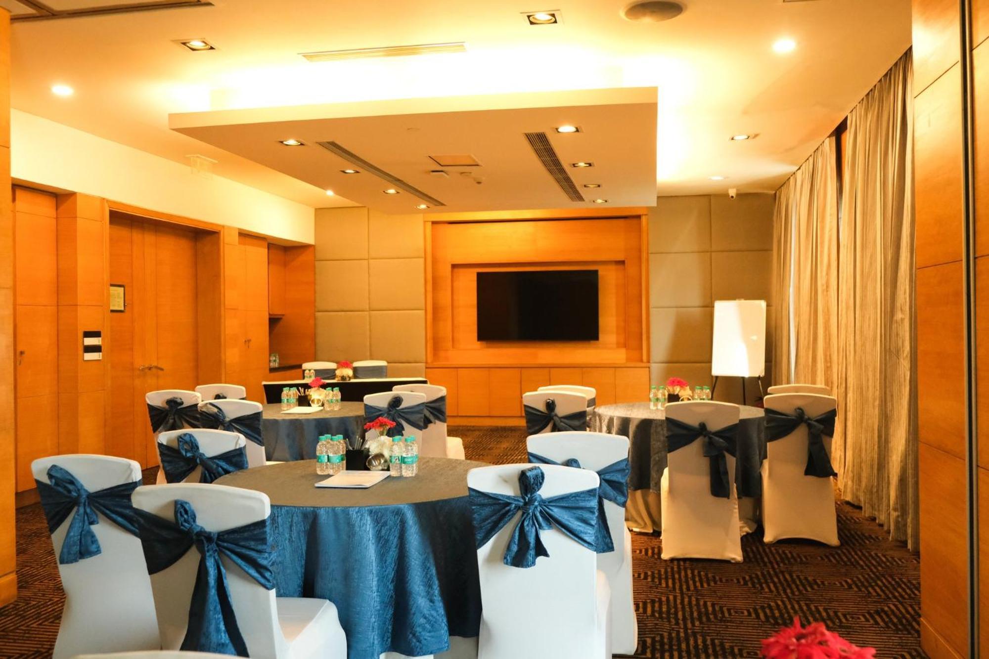 Crowne Plaza Today Gurugram By Ihg Gurgáon Kültér fotó